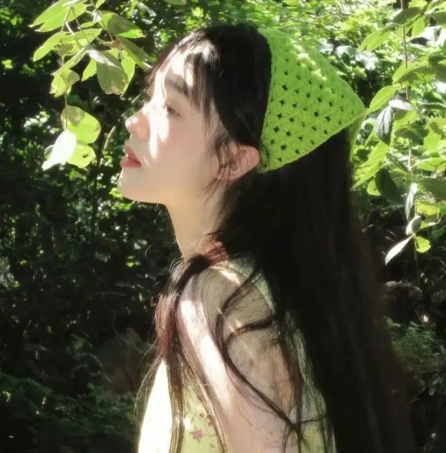 女孩向前冲